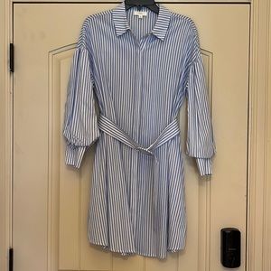 😻 a loves a • SZ M •menswear inspo shirt dress • feminine detailing +pockets 🤗